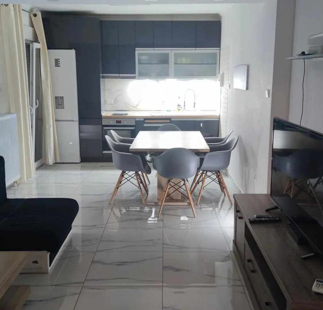 Hedonist 100 Airport 10Min And Free Parking Apartment Thessaloniki