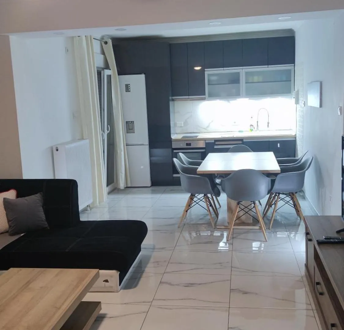 Hedonist 100 Airport 10Min And Free Parking Apartment Thessaloniki 0*,  Greece