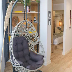  Apartment Luxury 80m2 With Balcony Downtown