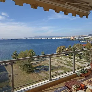 Seafront Family & Free Parking, The Cruiseflat Thessaloniki